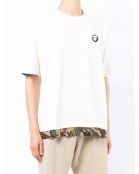 weißes bedrucktes T-Shirt mit einem Rundhalsausschnitt von AAPE BY A BATHING APE