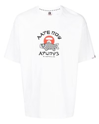 weißes bedrucktes T-Shirt mit einem Rundhalsausschnitt von AAPE BY A BATHING APE