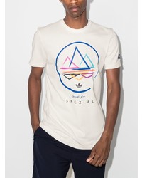 weißes bedrucktes T-Shirt mit einem Rundhalsausschnitt von adidas