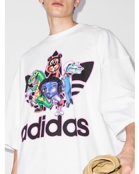 weißes bedrucktes T-Shirt mit einem Rundhalsausschnitt von adidas