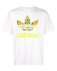 weißes bedrucktes T-Shirt mit einem Rundhalsausschnitt von adidas