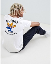 weißes bedrucktes T-Shirt mit einem Rundhalsausschnitt von Adidas Skateboarding