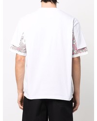 weißes bedrucktes T-Shirt mit einem Rundhalsausschnitt von Sacai