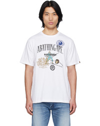 weißes bedrucktes T-Shirt mit einem Rundhalsausschnitt von BAPE