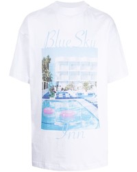 weißes bedrucktes T-Shirt mit einem Rundhalsausschnitt von BLUE SKY INN