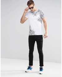 weißes bedrucktes T-Shirt mit einem Rundhalsausschnitt von Asos