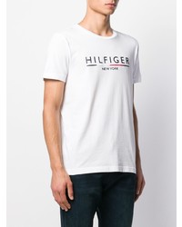 weißes bedrucktes T-Shirt mit einem Rundhalsausschnitt von Tommy Hilfiger