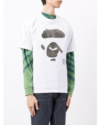 weißes bedrucktes T-Shirt mit einem Rundhalsausschnitt von A Bathing Ape