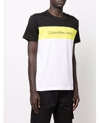 weißes bedrucktes T-Shirt mit einem Rundhalsausschnitt von Calvin Klein Jeans