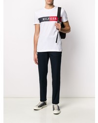 weißes bedrucktes T-Shirt mit einem Rundhalsausschnitt von Tommy Hilfiger