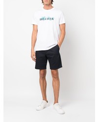 weißes bedrucktes T-Shirt mit einem Rundhalsausschnitt von Tommy Hilfiger