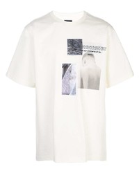 weißes bedrucktes T-Shirt mit einem Rundhalsausschnitt von Juun.J
