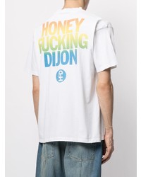 weißes bedrucktes T-Shirt mit einem Rundhalsausschnitt von Honey Fucking Dijon