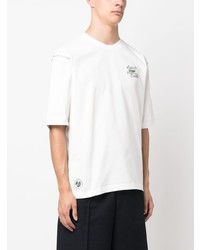 weißes bedrucktes T-Shirt mit einem Rundhalsausschnitt von Lacoste