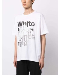 weißes bedrucktes T-Shirt mit einem Rundhalsausschnitt von White Mountaineering