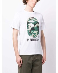 weißes bedrucktes T-Shirt mit einem Rundhalsausschnitt von A Bathing Ape