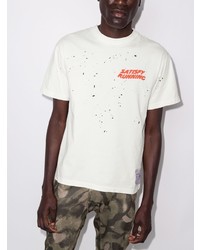 weißes bedrucktes T-Shirt mit einem Rundhalsausschnitt von Satisfy