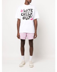 weißes bedrucktes T-Shirt mit einem Rundhalsausschnitt von Late Checkout