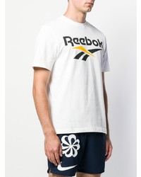 weißes bedrucktes T-Shirt mit einem Rundhalsausschnitt von Reebok