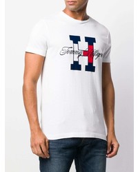 weißes bedrucktes T-Shirt mit einem Rundhalsausschnitt von Tommy Hilfiger