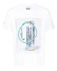 weißes bedrucktes T-Shirt mit einem Rundhalsausschnitt von Medicom Toy