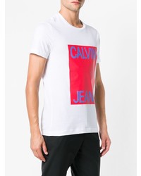 weißes bedrucktes T-Shirt mit einem Rundhalsausschnitt von Calvin Klein Jeans