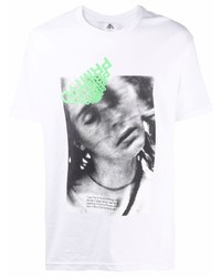 weißes bedrucktes T-Shirt mit einem Rundhalsausschnitt von Prmtvo