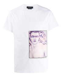 weißes bedrucktes T-Shirt mit einem Rundhalsausschnitt von Qasimi