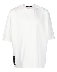 weißes bedrucktes T-Shirt mit einem Rundhalsausschnitt von SONGZIO