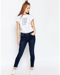 weißes bedrucktes T-Shirt mit einem Rundhalsausschnitt von Asos