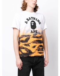 weißes bedrucktes T-Shirt mit einem Rundhalsausschnitt von A Bathing Ape