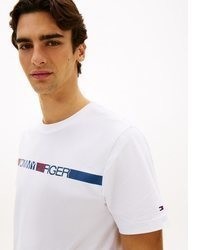 weißes bedrucktes T-Shirt mit einem Rundhalsausschnitt von Tommy Hilfiger