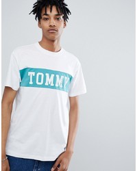 weißes bedrucktes T-Shirt mit einem Rundhalsausschnitt von Tommy Jeans