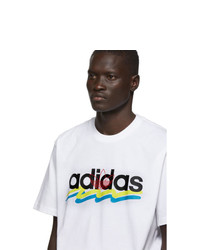 weißes bedrucktes T-Shirt mit einem Rundhalsausschnitt von adidas Originals