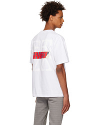 weißes bedrucktes T-Shirt mit einem Rundhalsausschnitt von DEVÁ STATES