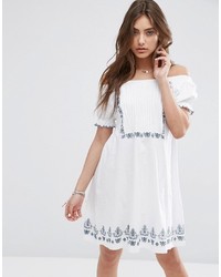 weißes besticktes Kleid von Asos