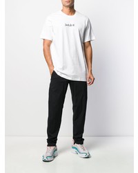 weißes besticktes T-Shirt mit einem Rundhalsausschnitt von Nike