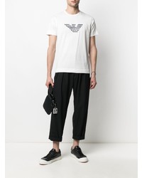 weißes besticktes T-Shirt mit einem Rundhalsausschnitt von Emporio Armani