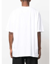 weißes besticktes T-Shirt mit einem Rundhalsausschnitt von MM6 MAISON MARGIELA