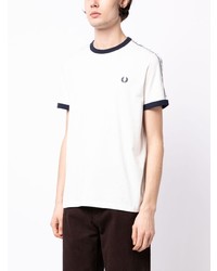 weißes besticktes T-Shirt mit einem Rundhalsausschnitt von Fred Perry