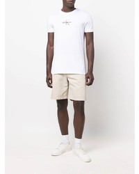 weißes besticktes T-Shirt mit einem Rundhalsausschnitt von Calvin Klein Jeans