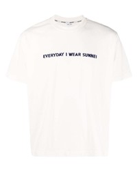 weißes besticktes T-Shirt mit einem Rundhalsausschnitt von Sunnei