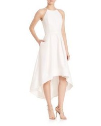 weißes geflochtenes Kleid