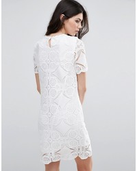weißes gerade geschnittenes Kleid aus Häkel von Vila