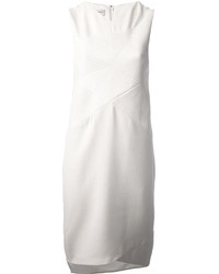 weißes gerade geschnittenes Kleid mit Reliefmuster von Narciso Rodriguez