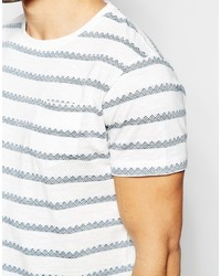 weißes horizontal gestreiftes T-Shirt mit einem Rundhalsausschnitt