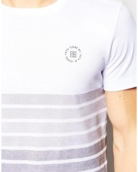 weißes horizontal gestreiftes T-Shirt mit einem Rundhalsausschnitt