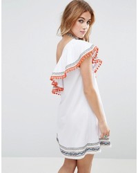 weißes Kleid mit geometrischem Muster von Asos