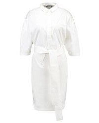 weißes Shirtkleid von Holzweiler
