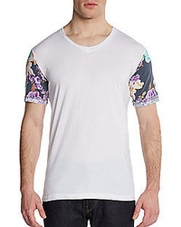 weißes T-shirt mit Blumenmuster